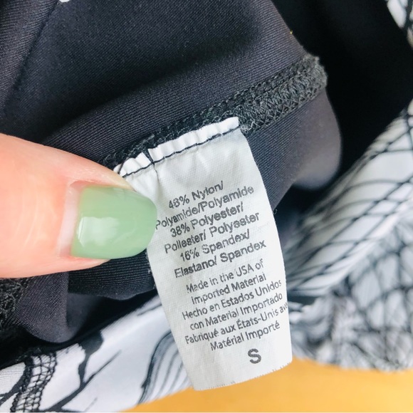 Beyond yoga size small gray black lotus leggings highrise floral | S - Picture 8 of 9